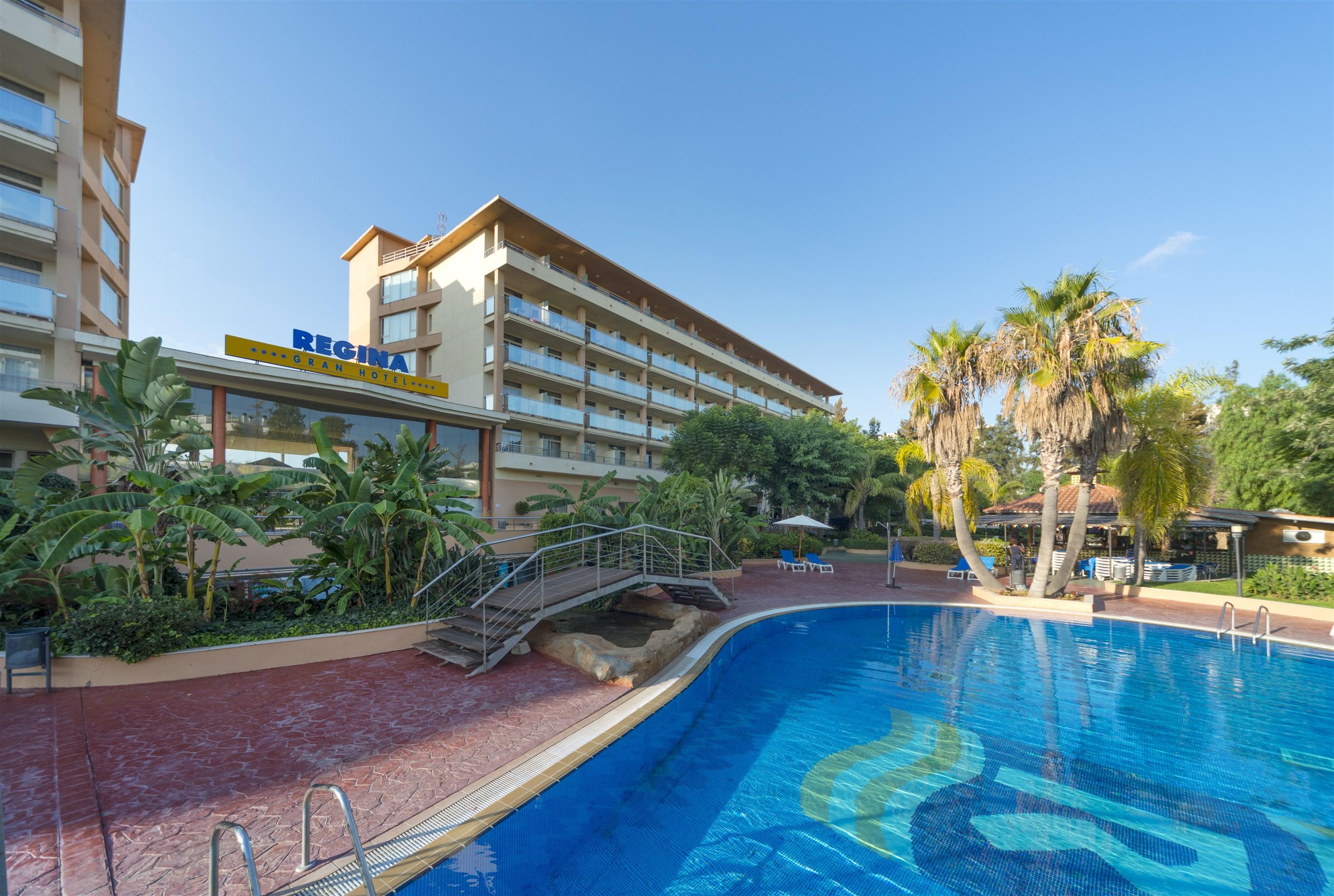 4R Gran Regina Hotel Салоу Екстериор снимка
