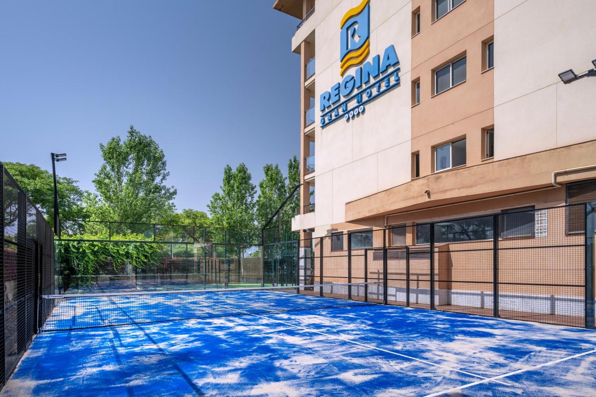 4R Gran Regina Hotel Салоу Екстериор снимка