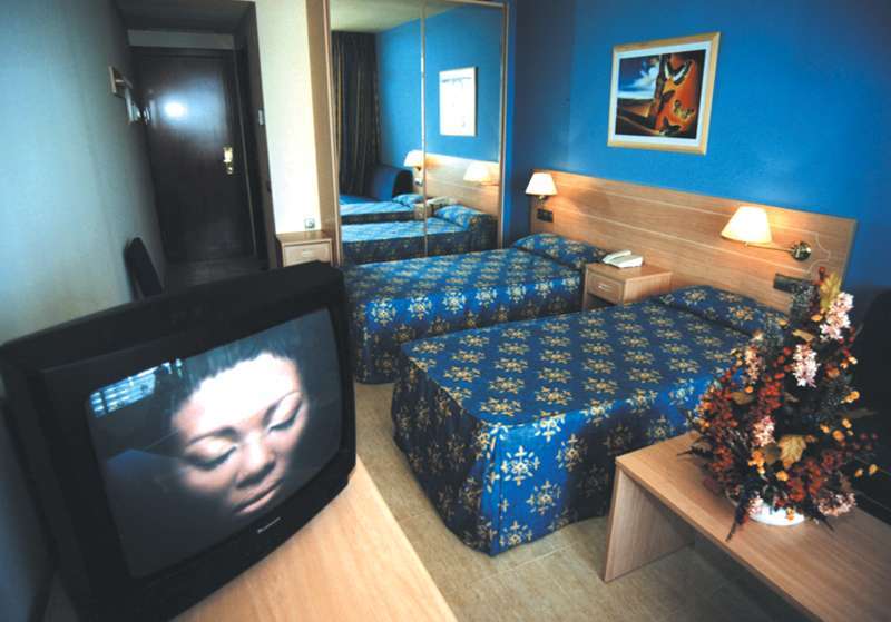4R Gran Regina Hotel Салоу Екстериор снимка